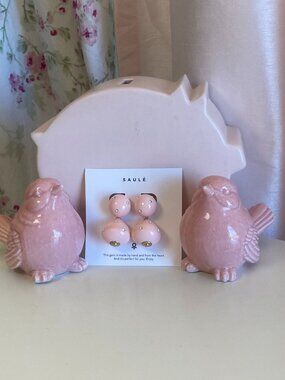 Saule Label Nina Jet earrings in Ballet Pink and crystal